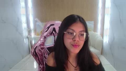 Snapshot of medusa11_s chatting on October 14, 8:23 pm medusa11_s online show from October 14, 8:23 pm