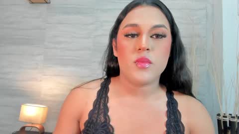 meegan_lopezz online show from February 25, 8:00 pm