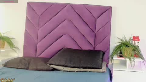 meeganfoox online show from February 18, 3:39 am