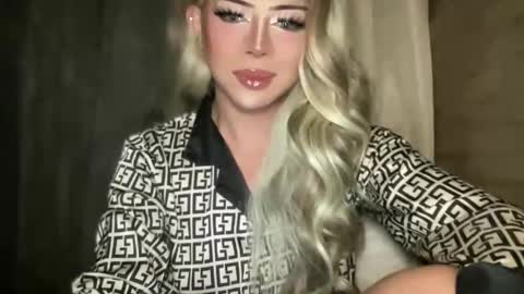 GODDESS OF ALL GODDESSES online show from December 21, 5:25 am