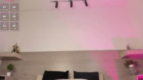   online show from April 16, 9:39 pm