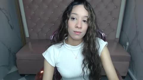 Snapshot of megan_collins_b chatting on September 29, 12:37 pm megan_collins_b online show from September 29, 12:37 pm