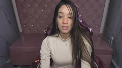 Snapshot of megan_collins_b chatting on October 14, 1:47 pm megan_collins_b online show from October 14, 1:47 pm