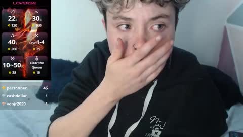 Megan and sophi online show from October 27, 3:39 am