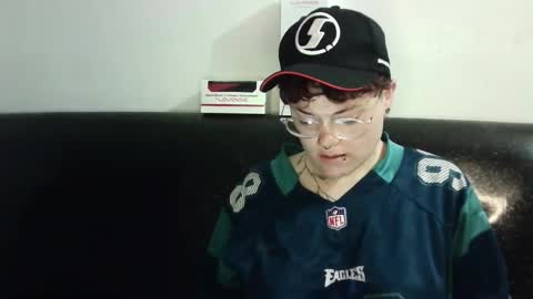 Megan and sophi online show from March 11, 12:00 am