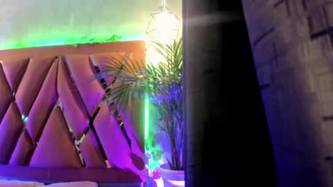 Snapshot of megan_inked_ chatting on February 16, 2:09 am online show from February 16, 2:09 am