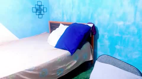 Snapshot of megan_little_ chatting on September 24, 10:16 pm amanda online show from September 24, 10:16 pm