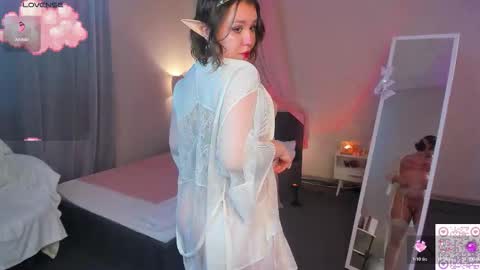 Snapshot of megan_nelson chatting on September 18, 12:09 pm Megan Nelson online show from September 18, 12:09 pm