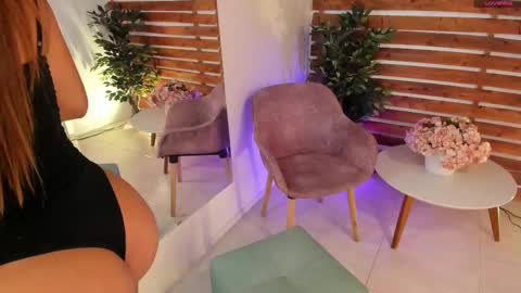 megan_raiin online show from March 12, 6:18 am