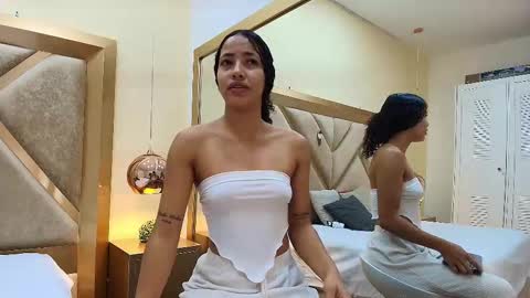 Megan Siner online show from November 19, 12:26 pm