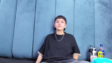 megan_thompsonn_ online show from March 15, 3:00 am