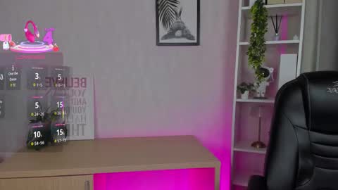 Megan online show from November 3, 12:33 am