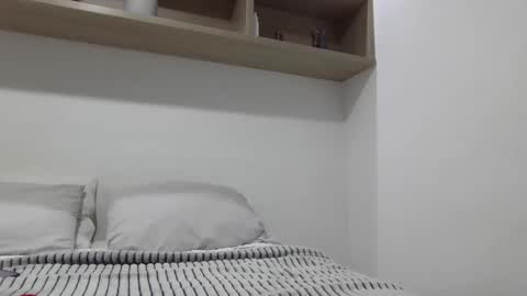 Snapshot of meganhotxx2 chatting on October 12, 4:05 am megan online show from October 12, 4:05 am