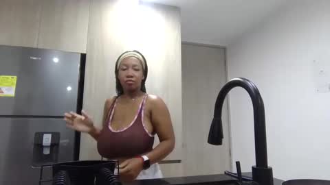 Snapshot of meganhotxx2 chatting on September 13, 3:53 am megan online show from September 13, 3:53 am