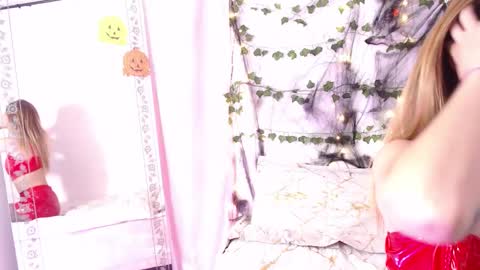 MEGAN online show from October 25, 1:50 am