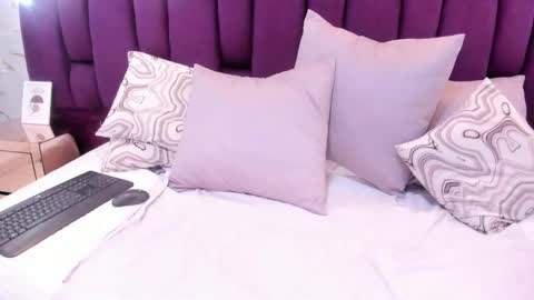 Snapshot of megannherrera chatting on September 19, 12:31 pm Megan online show from September 19, 12:31 pm