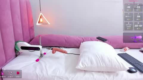 Megan  online show from September 27, 8:50 pm