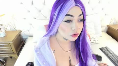 Snapshot of meganstar__ chatting on September 22, 11:47 am Megan online show from September 22, 11:47 am