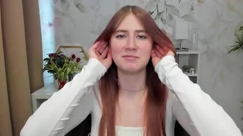 Snapshot of meganx_candy chatting on February 27, 10:22 am Megan online show from February 27, 10:22 am