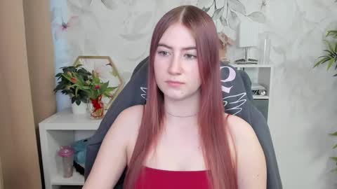 Snapshot of meganx_candy chatting on February 14, 6:34 am Megan online show from February 14, 6:34 am