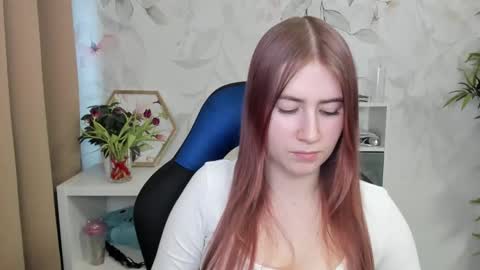 Snapshot of meganx_candy chatting on February 25, 2:26 pm Megan online show from February 25, 2:26 pm