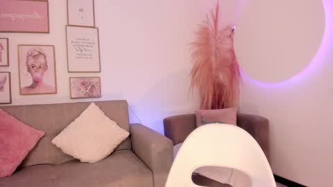 meghan_lane online show from October 10, 4:13 pm