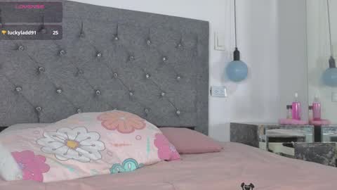 Snapshot of meghan_taylor__ chatting on September 10, 9:49 pm Meghan online show from September 10, 9:49 pm