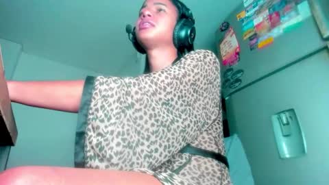 Meghan Alexandra Susex Fenty online show from February 18, 12:21 am