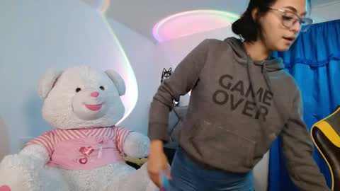 MELANI online show from March 25, 6:14 pm