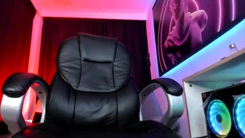Snapshot of melani_greyy chatting on February 15, 11:58 pm melani greyy online show from February 15, 11:58 pm