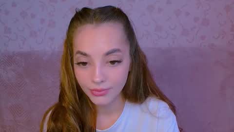 MelanieAlves online show from September 28, 9:40 am