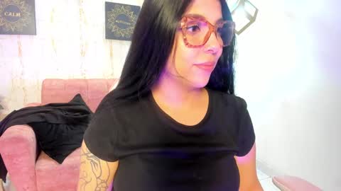 Snapshot of melaniegrayx chatting on March 4, 7:11 pm melaniegrayx online show from March 4, 7:11 pm