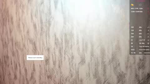 Snapshot of melanierioss_ chatting on October 6, 1:07 pm online show from October 6, 1:07 pm