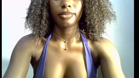 Snapshot of melanine_floral chatting on February 24, 5:22 am Praiz online show from February 24, 5:22 am