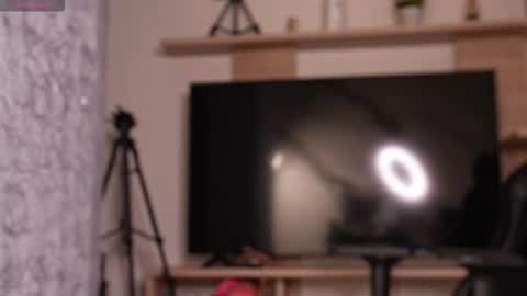 MelanyLuv online show from February 15, 8:40 pm