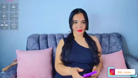    Independent model online show from October 4, 7:06 am