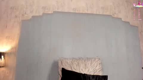 Meli  online show from March 25, 7:31 pm