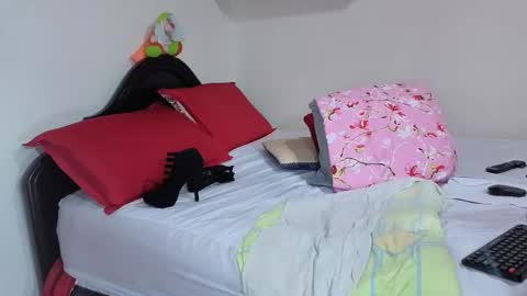 Snapshot of melihotxxx chatting on October 7, 12:39 am melihotxxx online show from October 7, 12:39 am