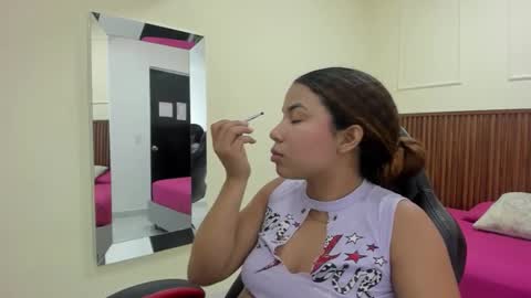 Snapshot of melinamartins chatting on September 29, 7:24 pm M E L I N A online show from September 29, 7:24 pm