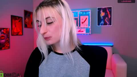 Melisa online show from January 14, 8:28 pm