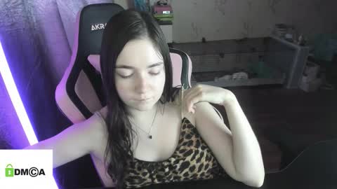 melisanilson online show from March 10, 5:12 am