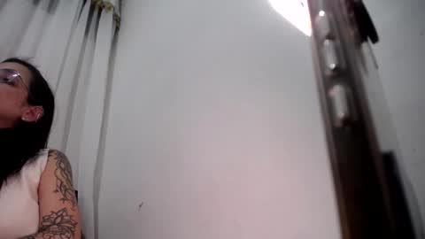 melishanton online show from February 26, 5:03 am