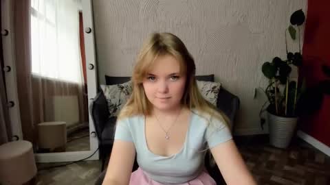 Sophia online show from October 3, 11:18 am