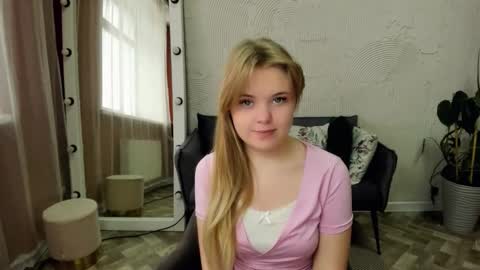 Sophia online show from October 1, 9:30 am