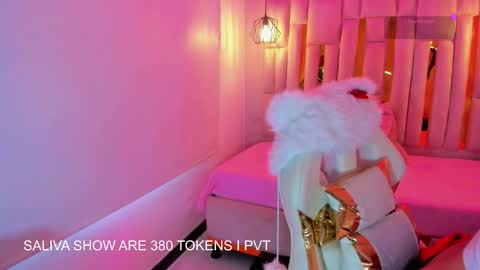 Lissa  online show from November 10, 11:35 am