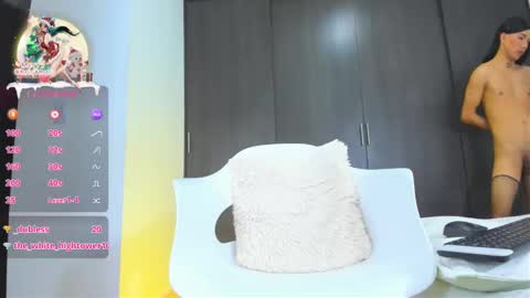 Snapshot of melissa_fem_ chatting on December 24, 4:22 am M E L I S S A online show from December 24, 4:22 am
