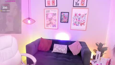 Melissa 3 online show from December 20, 6:42 am