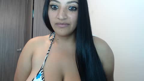 Snapshot of melissa_sexytits chatting on February 27, 9:58 pm Lau   online show from February 27, 9:58 pm