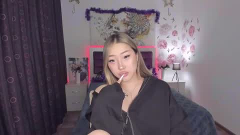 Melissa online show from December 21, 10:39 am