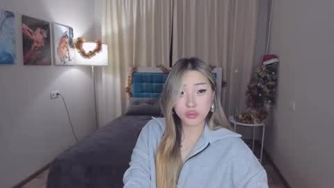 Melissa online show from January 15, 4:32 pm